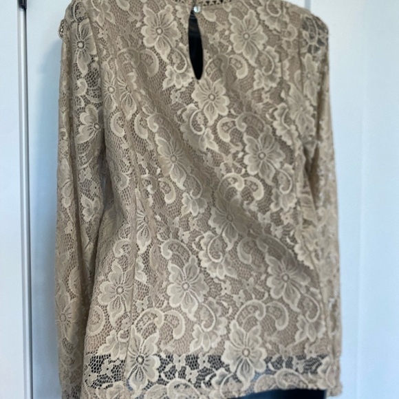 Cable & Gauge Lace Tan Long Sleeve Lined‎ Top Shirt Size Medium - Picture 8 of 9